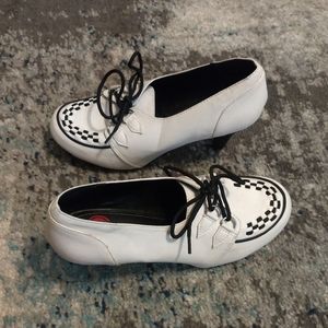 T.U.K Lace Up Oxford Kitten Heal White